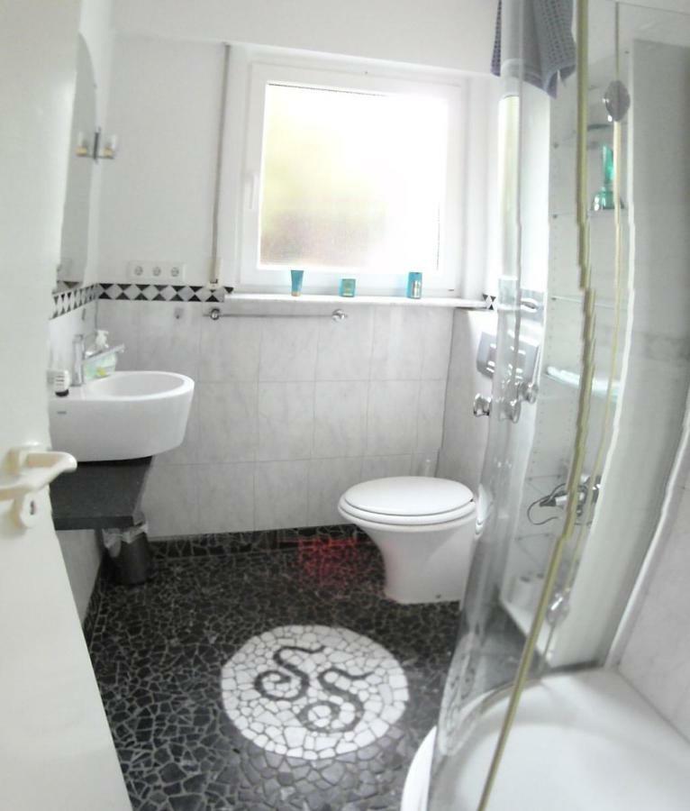 Ferienwohnung In Bonn Buitenkant foto